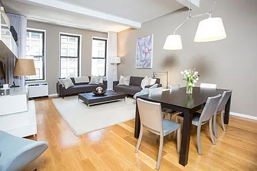 Rented by iAdvise Real Estate LLC