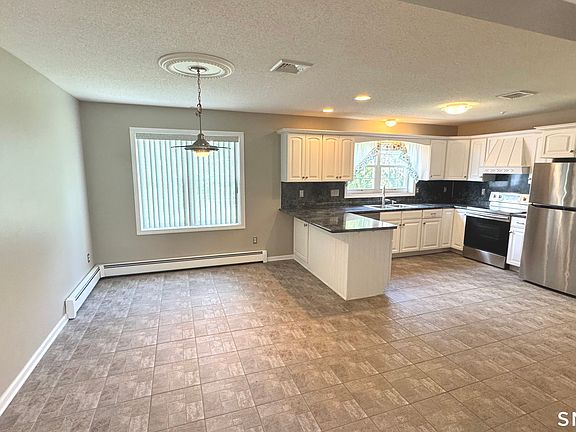 2nd image of 16 Hickory Road