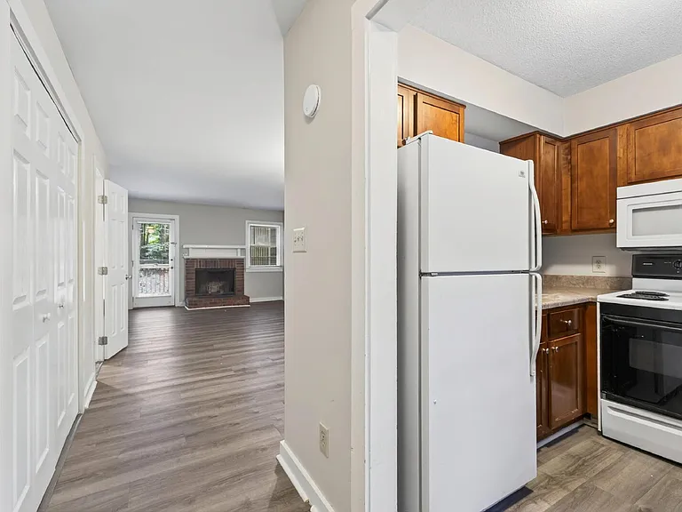 5541 Kaplan Dr #A — Photo 3