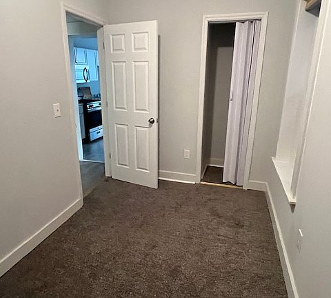 4th image of 313 19th Loop E