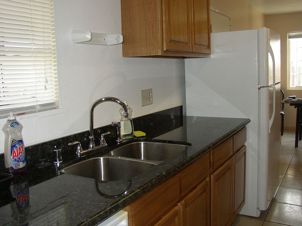 2nd image of 2664 Crest Ct