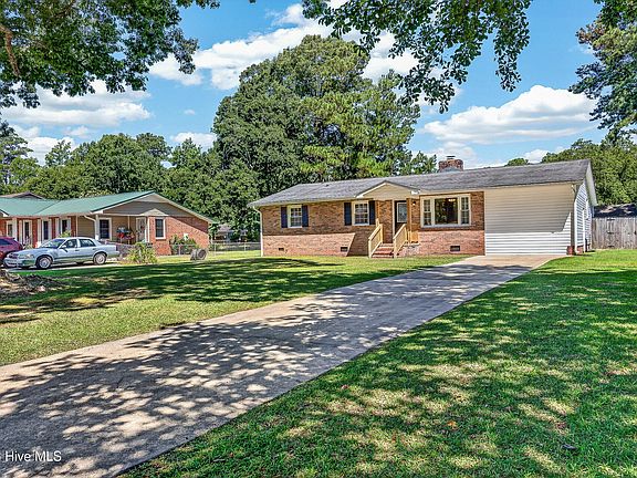 2nd image of 109 King Richard Court