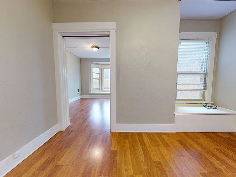 Roycroft Apartments — Photo 23