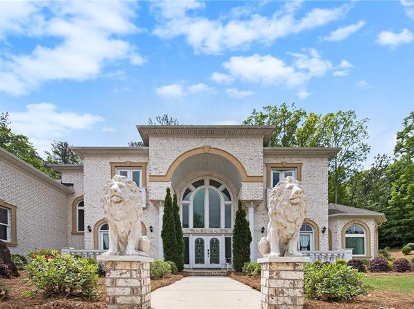 2425 Wild Oak Ct, Stockbridge, GA 30281