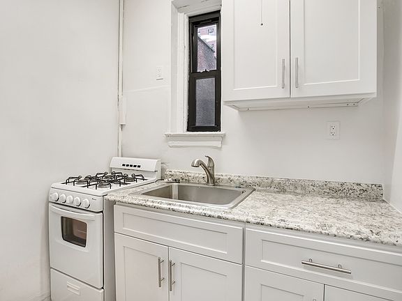 5th image of 465 Lexington Ave #4X