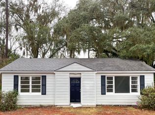 1306 Newcastle St, Beaufort, SC 29902