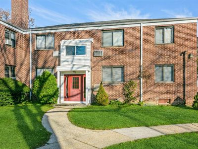 14 Lawrence Dr APT 14B, White Plains, NY, 10603