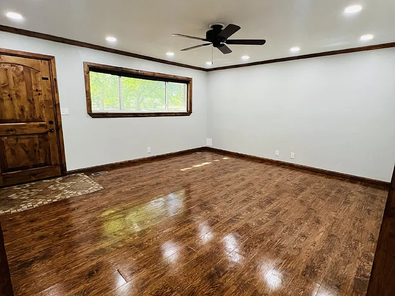 3615 N Grant St — Photo 2
