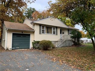 2 Mirror Lake Rd, Spring Valley, NY 10977