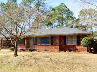 102 Victory Dr, Fitzgerald, GA 31750