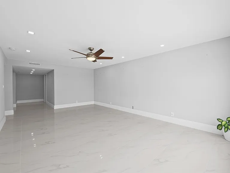 3900 Galt Ocean Dr #317 — Photo 87