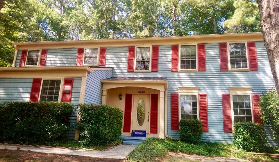 1st image of 915 Crab Orchard Dr