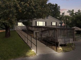 13 E Prescott St, Elkhorn, WI 53121