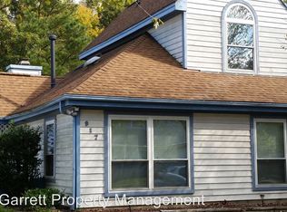 917 Woodcreek Dr, Newport News, VA 23608