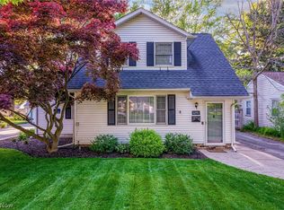 6290 Tall Oaks Dr, Mentor, OH 44060