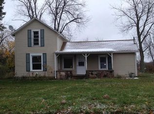 53 Greenwood Ave, Hillsdale, MI 49242