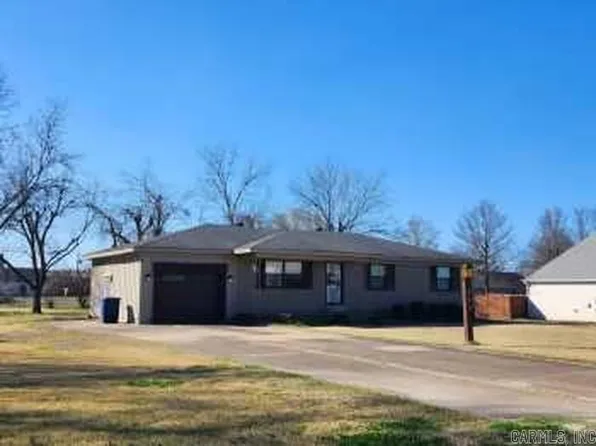 213 W Riverside Dr, Marked Tree, AR 72365