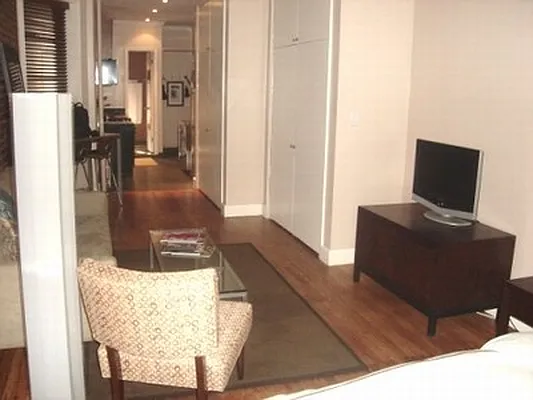 Rented by Mark David | media 9