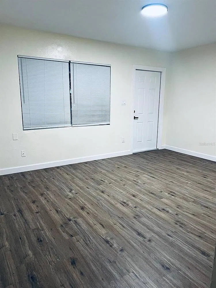 2 bed, 1.0 bath, 773 sqft, $1,600 — Photo 4