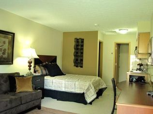 463 Springboro Ln, Columbus, OH 43235