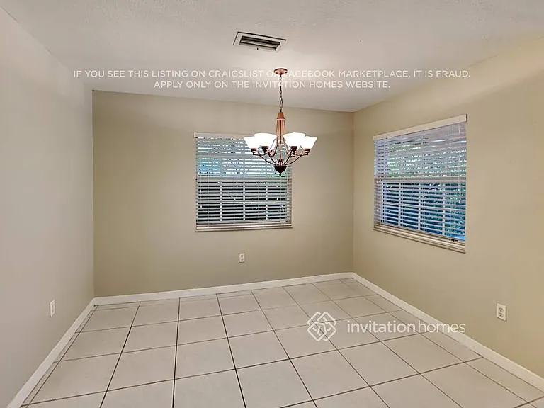 4370 SW 159th Ave — Photo 8