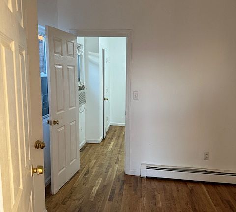 4th image of 97 Elm St #4