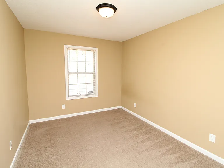 Thistlewood Dr — Photo 9