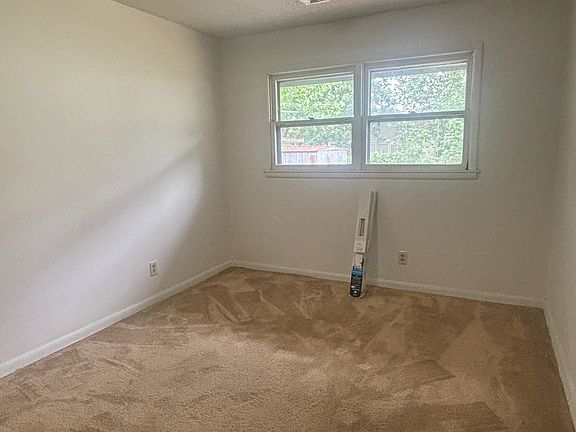 4th image of 1406 W 29th St S