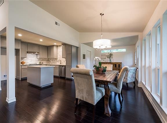 4th image of 9405 Shady Oaks Dr