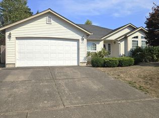 917 28th Ave, Sweet Home, OR 97386
