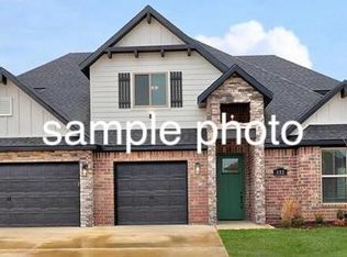 1131 Red Maple St, Centerton, AR 72719