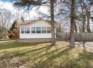 1878 Chestnut St, Holt, MI 48842