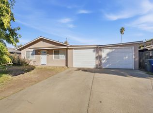 370 Pettit Street, Parlier, CA 93648
