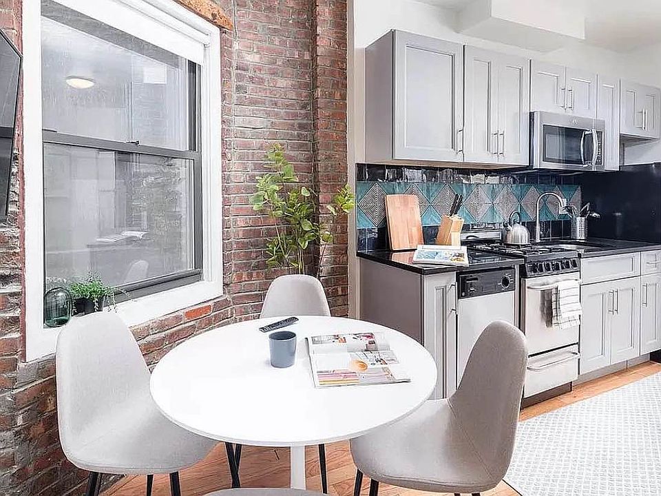 1st image of 168 Stanton St #B