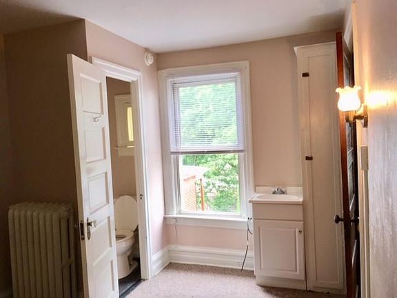 Bedroom with 1/2 bath