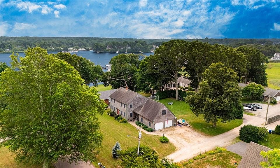 1st image of 125 Winchester Dr