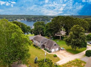 125 Winchester Dr, South Kingstown, RI 02879