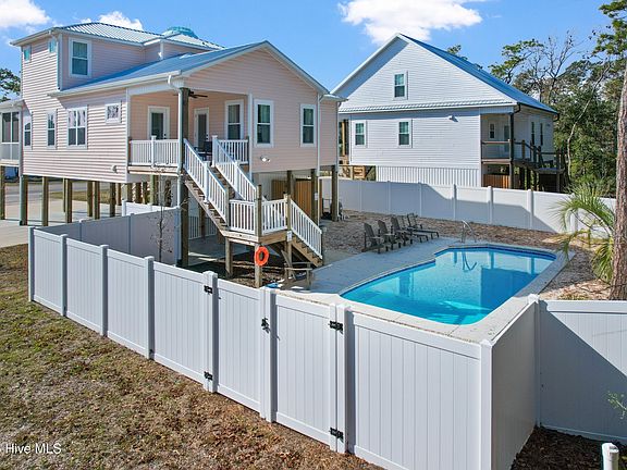 3rd image of 3108 E Oak Island Drive