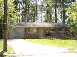 5910 Pineglen Ct, Riverdale, GA 30296