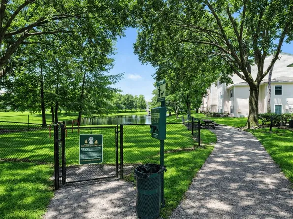 Charleston Club