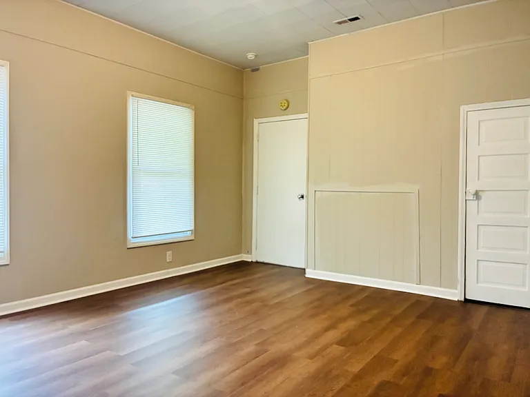 408 Leland St — Photo 18