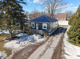542 McKellar St, Peterborough, ON K9J1R2