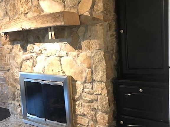 3rd image of 306 Ash St APT B