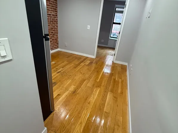 21 Catherine Street image 2 of 5