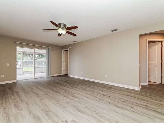 3rd image of 12420 Dawn Vista Dr