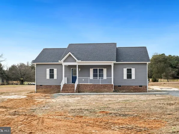 258 Oswald Ln, Dunnsville, VA 22454