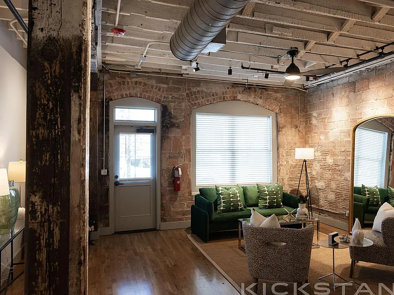 1209 Gadsden St — Photo 23