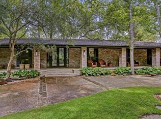 22 Farnham Park Dr, Piney Point Village, TX 77024