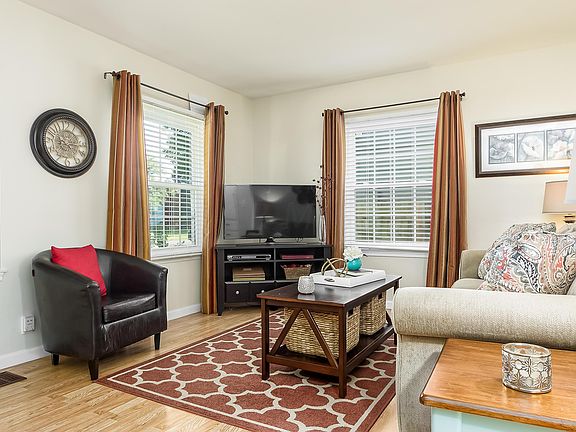 5th image of 473 E Beechwold Blvd