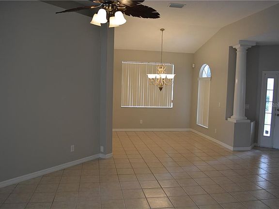 5th image of 252 Calabay Parc Blvd
